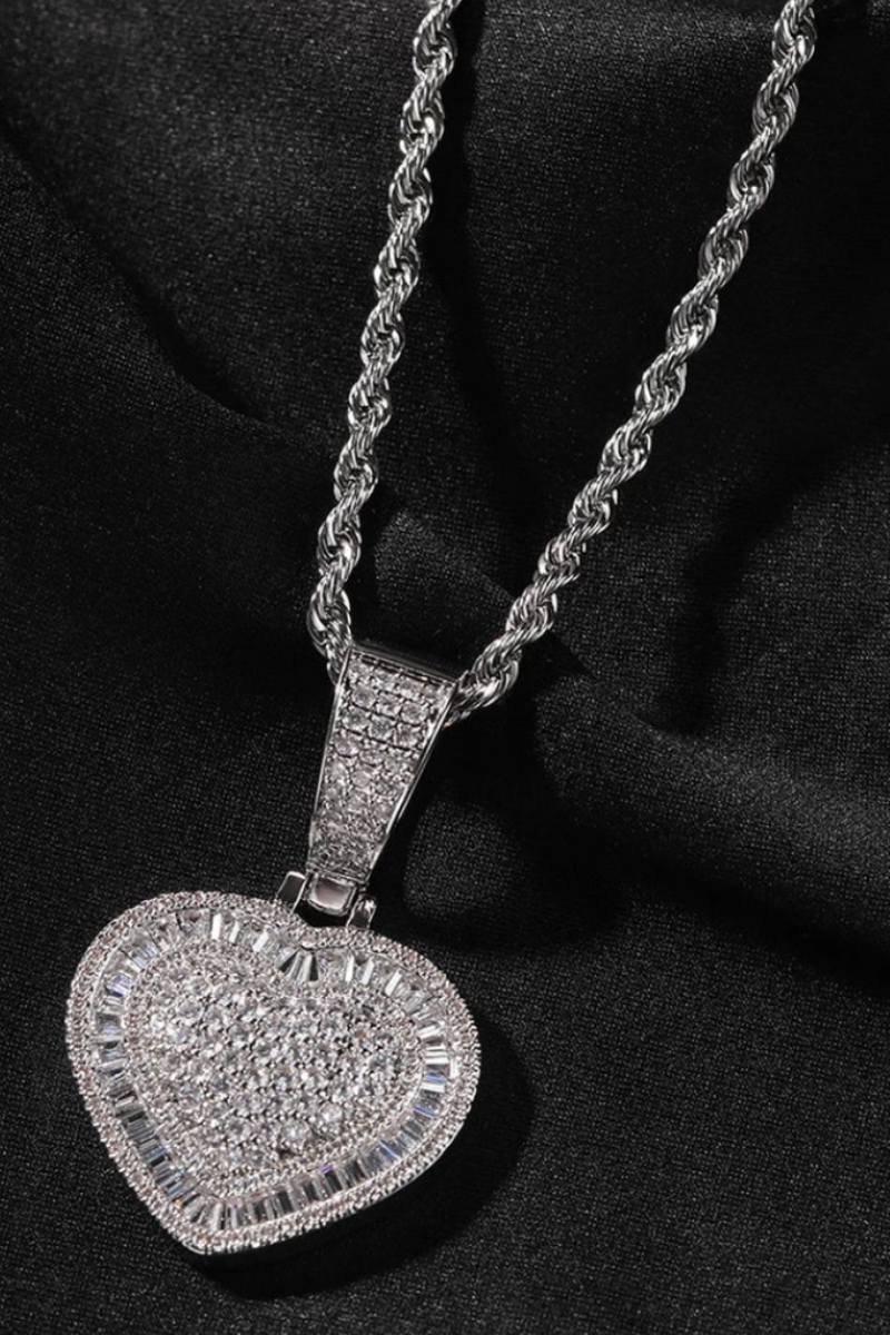 LUXIIVA® ICY BAGUETTE HEART PENDANT(Ready to Ship)
