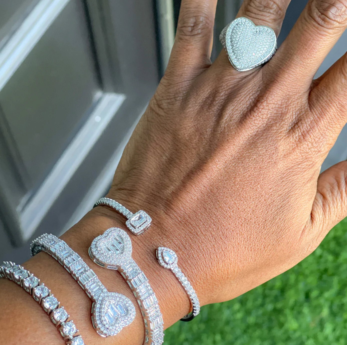 LUXIIVA® OPEN HEART CZ BRACELET (Ready to Ship)
