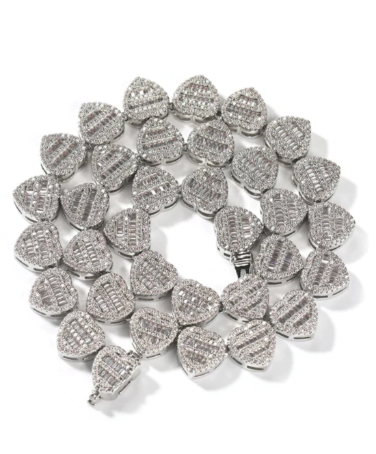 CRUSHED HEART NECKLACE (Ready to Ship)