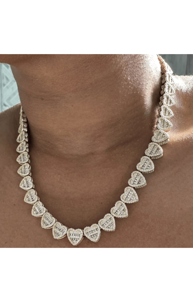 CRUSHED HEART NECKLACE (Ready to Ship)