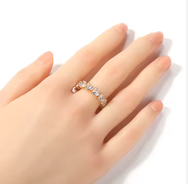 LUXIIVA® LINKED HEART RING(Ready to Ship)