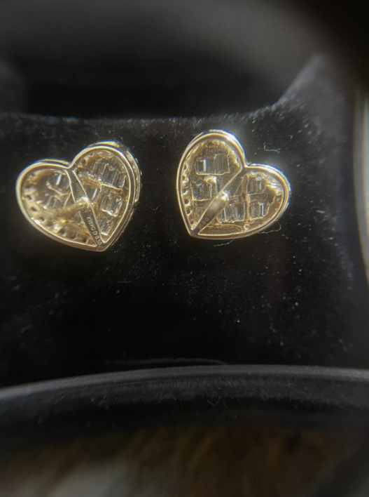 LUXIIVA® CRUSHED HEART EARRING-DIAGONAL(Ready to Ship)