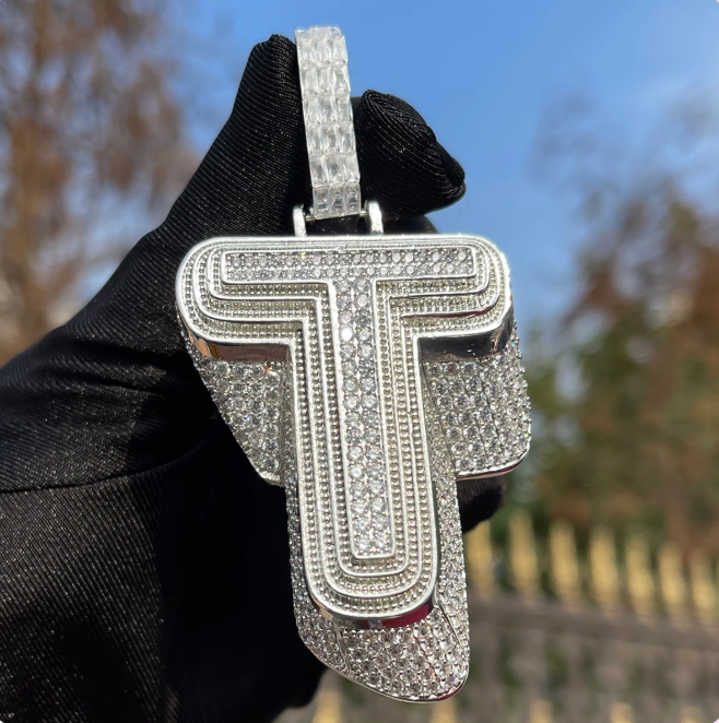 LUXIIVA® ICED OUT PERSORNALIZED PENDANT(Ready to Ship)