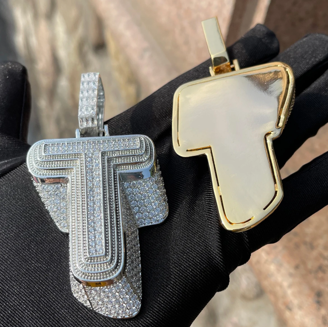 LUXIIVA® ICED OUT PERSORNALIZED PENDANT(Ready to Ship)