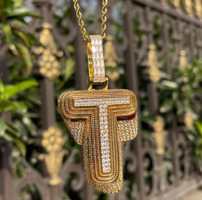 LUXIIVA® ICED OUT PERSORNALIZED PENDANT(Ready to Ship)