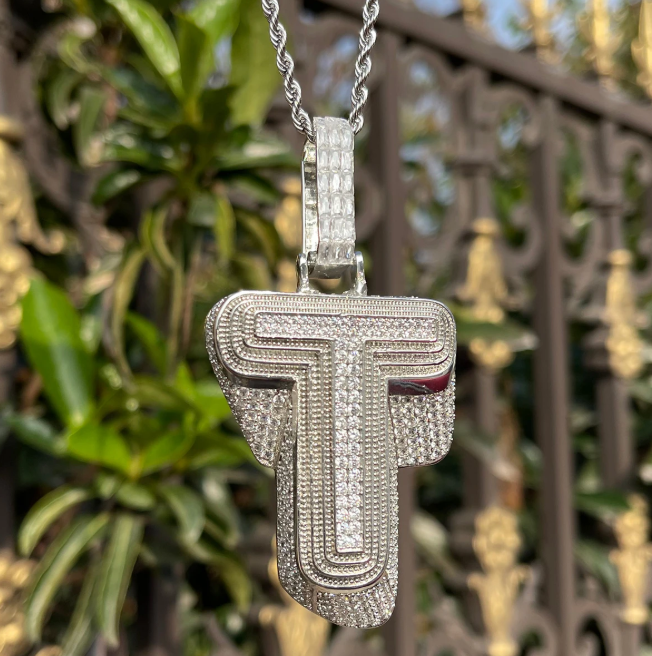 LUXIIVA® ICED OUT PERSORNALIZED PENDANT(Ready to Ship)