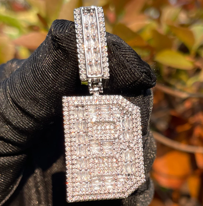 LUXIIVA® ICED OUT INITIAL BAGUETTE PENDANT(Ready to Ship)