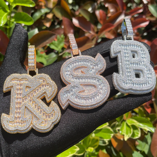 LUXIIVA® ICED OUT INITIAL NECKLACE(Ready to Ship)
