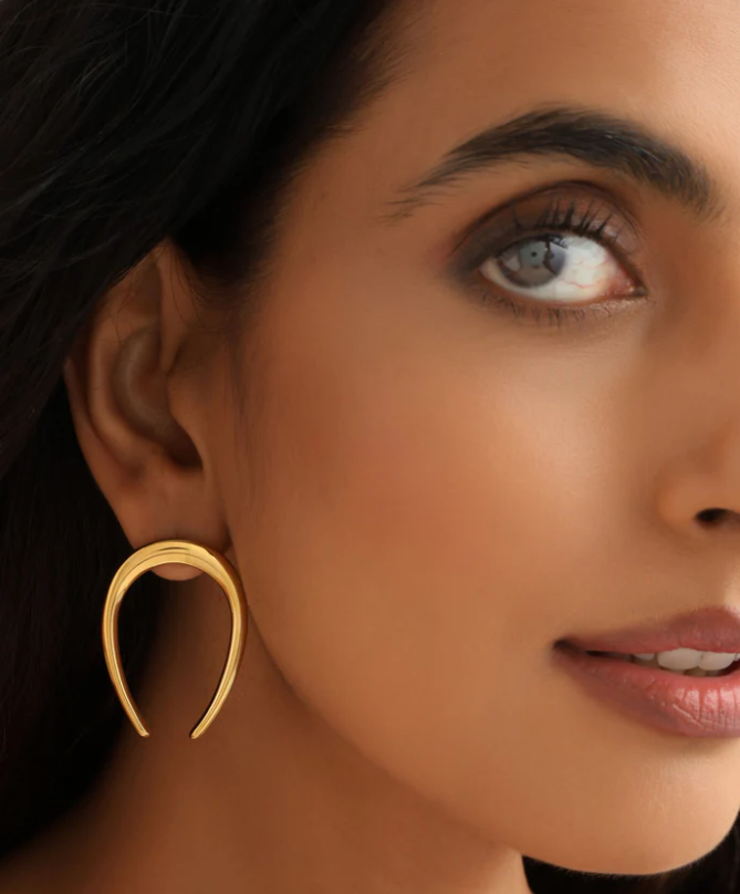 LUXIIVA® STATEMENT HORSE SHOE EARRINGS (Ready to Ship)