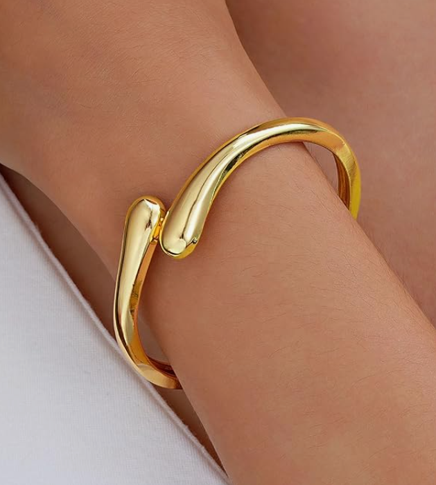 LUXIIVA® GOLD CHUNKY CUFF BRACELET (Ready to Ship)