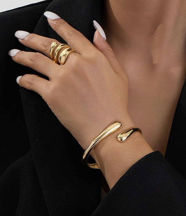 LUXIIVA® GOLD CHUNKY CUFF BRACELET (Ready to Ship)