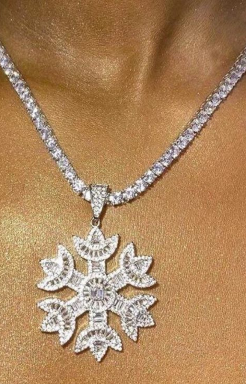 LUXIIVA® SNOWFLAKE NECKLACE (Ready to Ship)