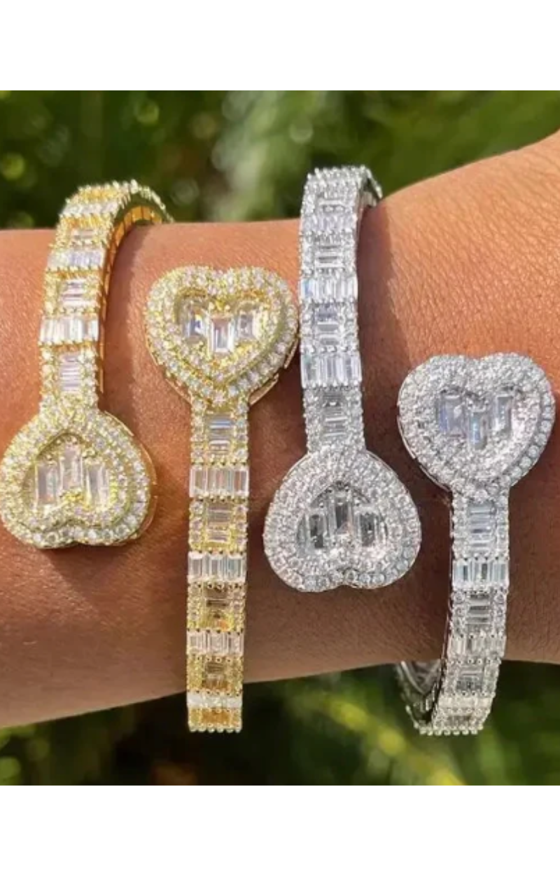 LUXIIVA® OPEN HEART CZ BRACELET (Ready to Ship)