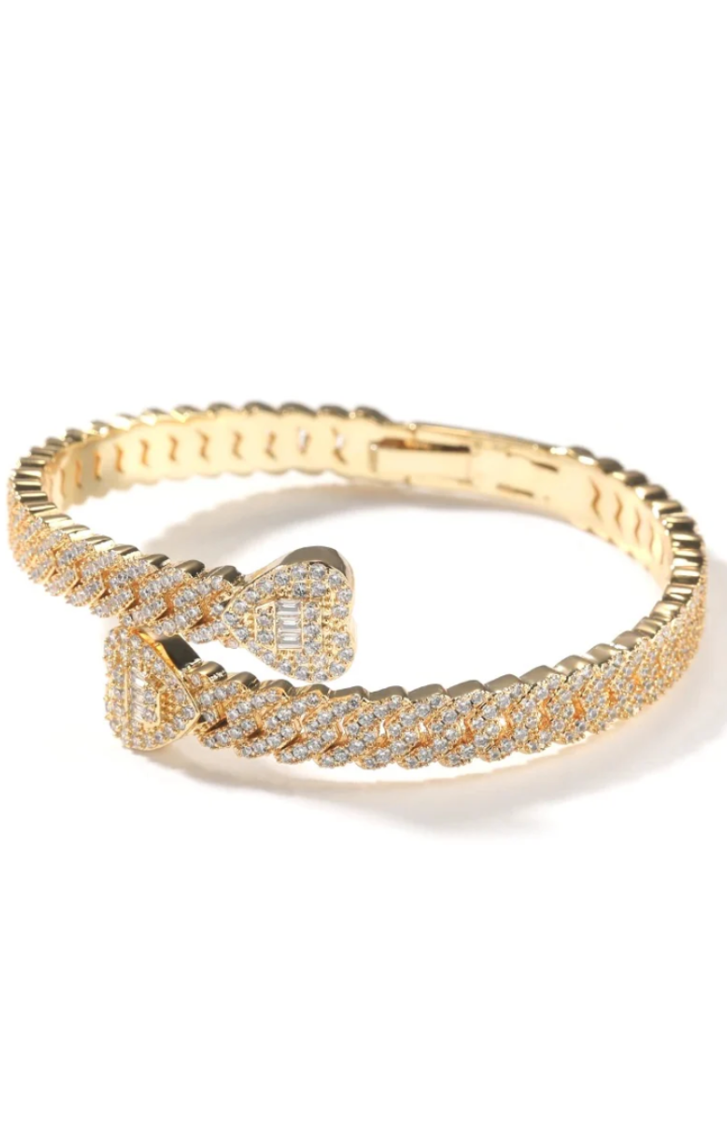 LUXIIVA Open Heart Cuban Bracelet - bracelet with gift box packaging
