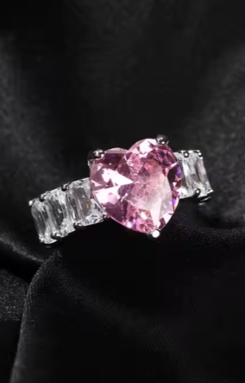 JENNIFER HEART CZ RINGS- SQUARE BAND(Ready to Ship)