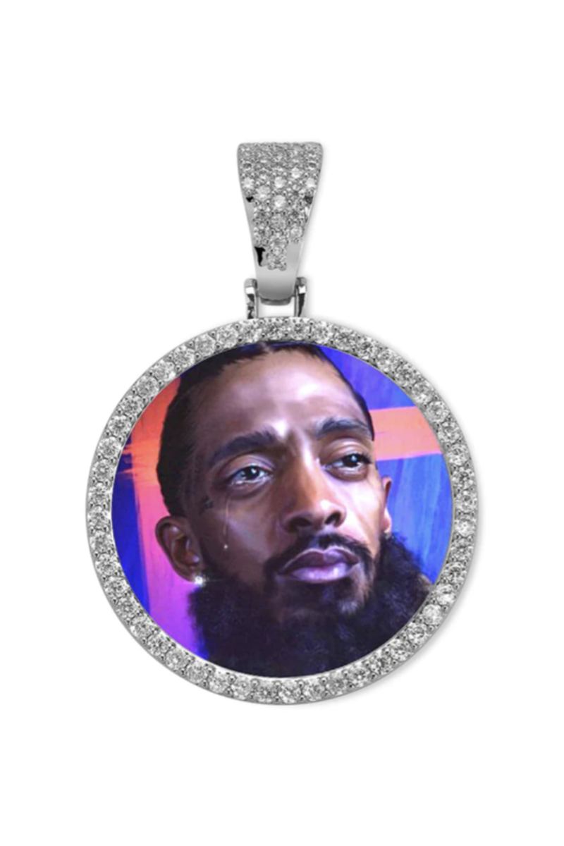 LUXIIVA® CLASSIC CIRCLE CUSTOM PICTURE PENDANT