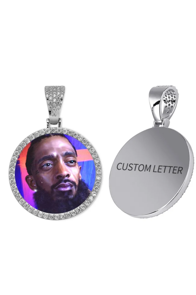 LUXIIVA® CLASSIC CIRCLE CUSTOM PICTURE PENDANT