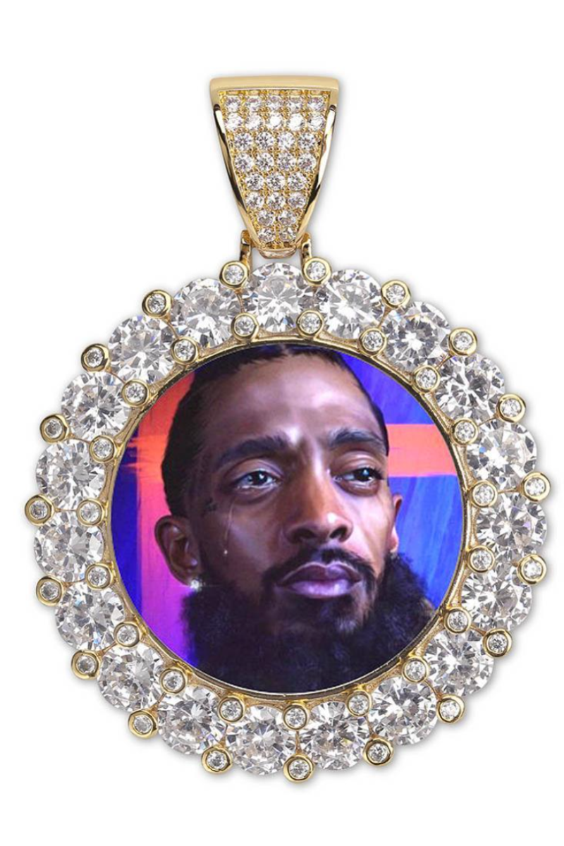 LUXIIVA® LARGE CIRCLE CUSTOM PICTURE PENDANT