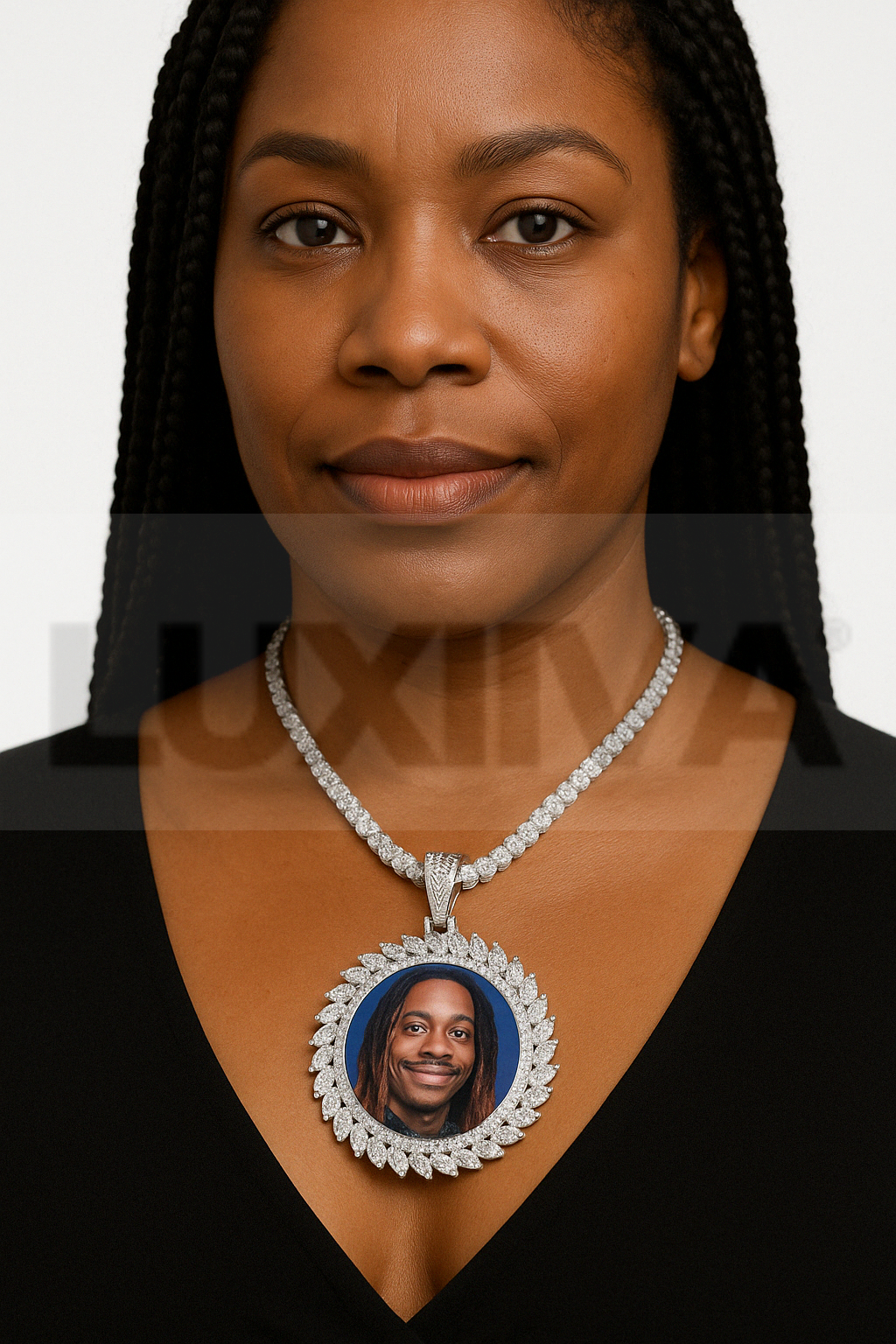 LUXIIVA® LUXE CUSTOM PICTURE PENDANT