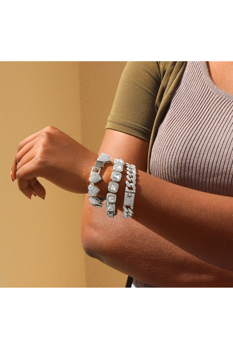 LUXIIVA® 4 PCS MEGAN BRACELET STACK (Ready to Ship)-$6.25/Count