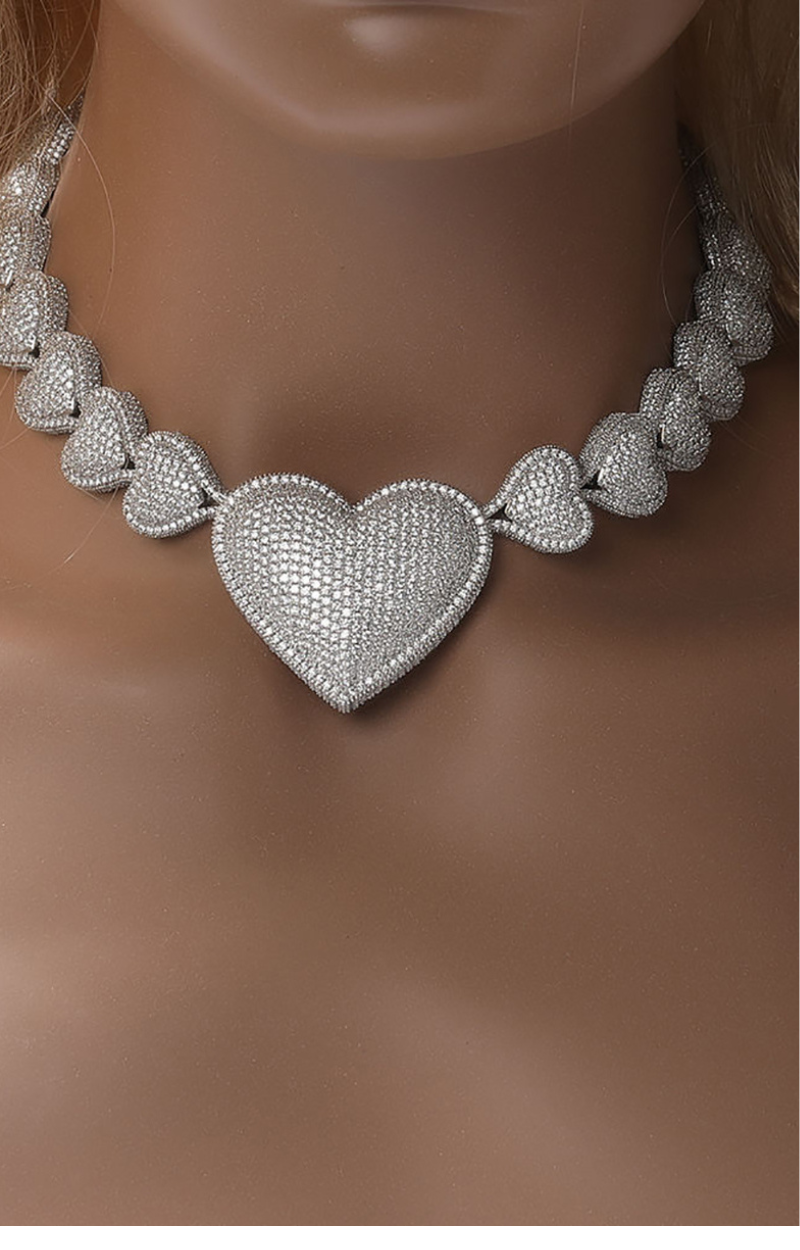 LUXIIVA® BOLD HEART CHAIN(Ready to Ship)