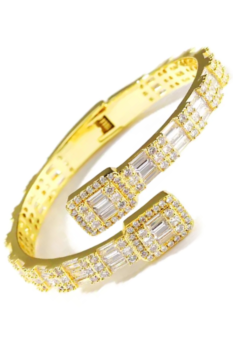 LUXIIVA® SPIRAL SQUARE CZ BRACELET (Ready to Ship)