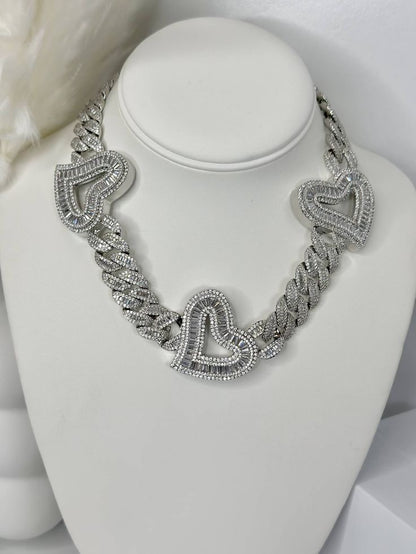 LUXIIVA® ZAZA TRIO  HEARTS NECKLACE(Ready to Ship)