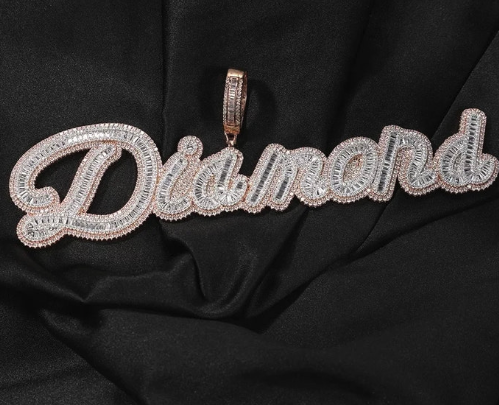 KELLY DIAMOND NAME NECKLACE