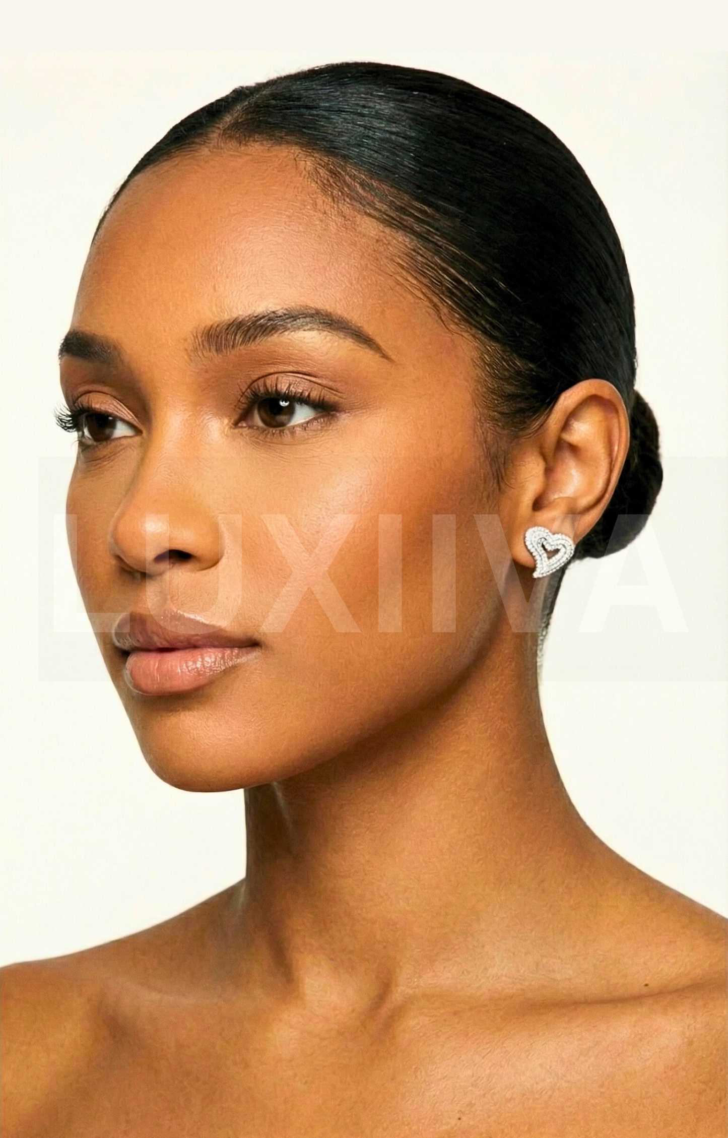 LUXIIVA Open Hollow Heart Earrings - front view of earrings
