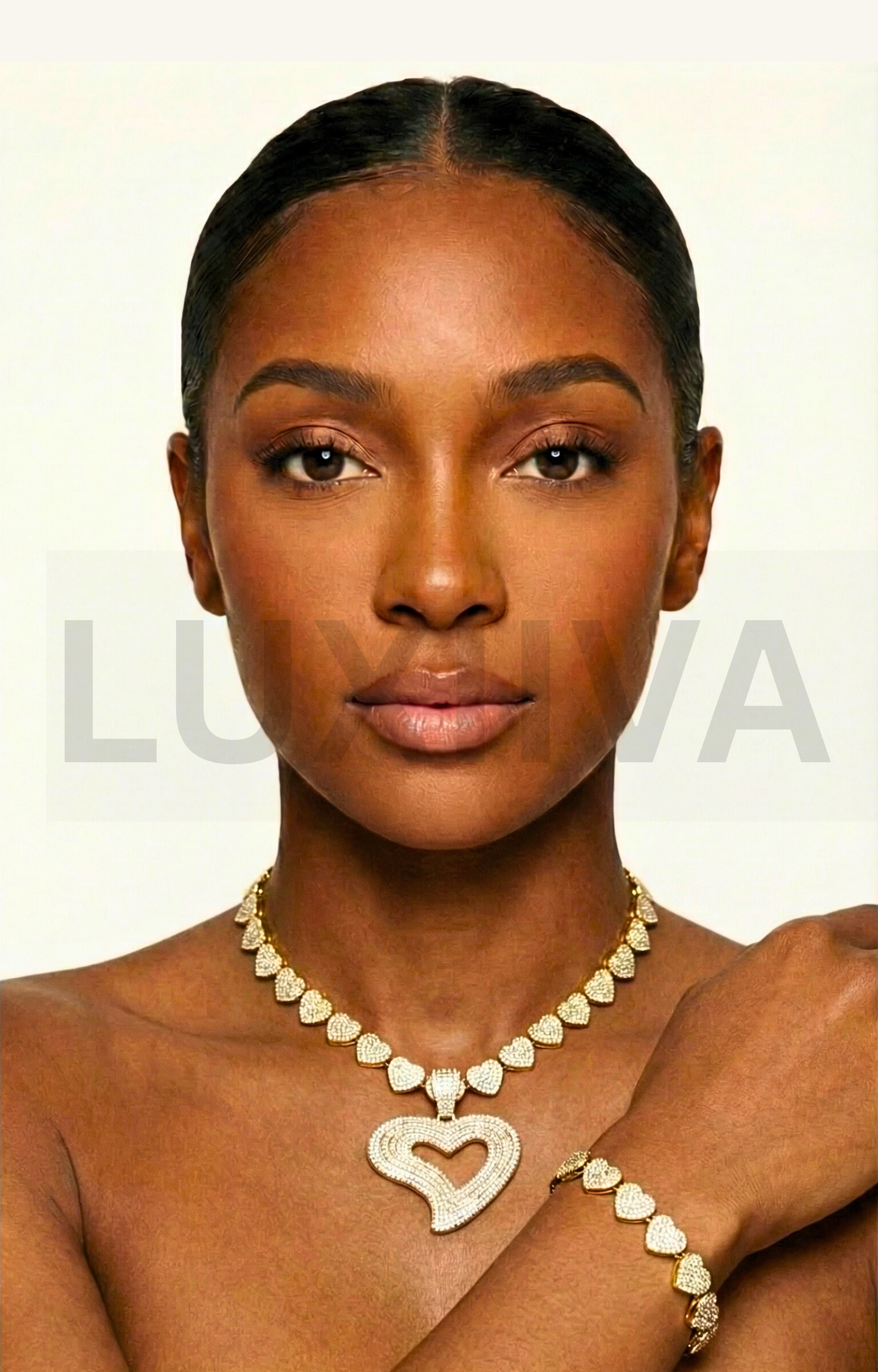 LUXIIVA® 3 PCS HOLLOW HEART NECKLACE AND BRACELET MATCHING SET(Ready to Ship)