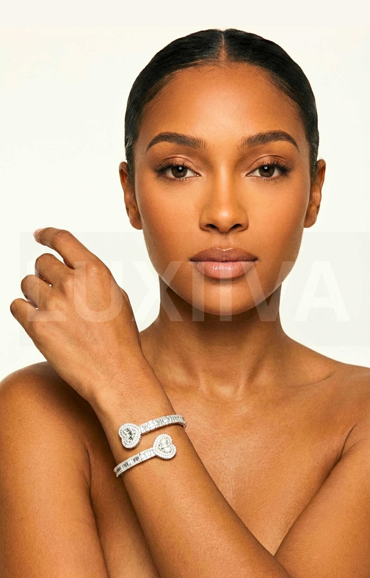 LUXIIVA Open Heart Cz Bracelet - front view of CZ diamond bracelet