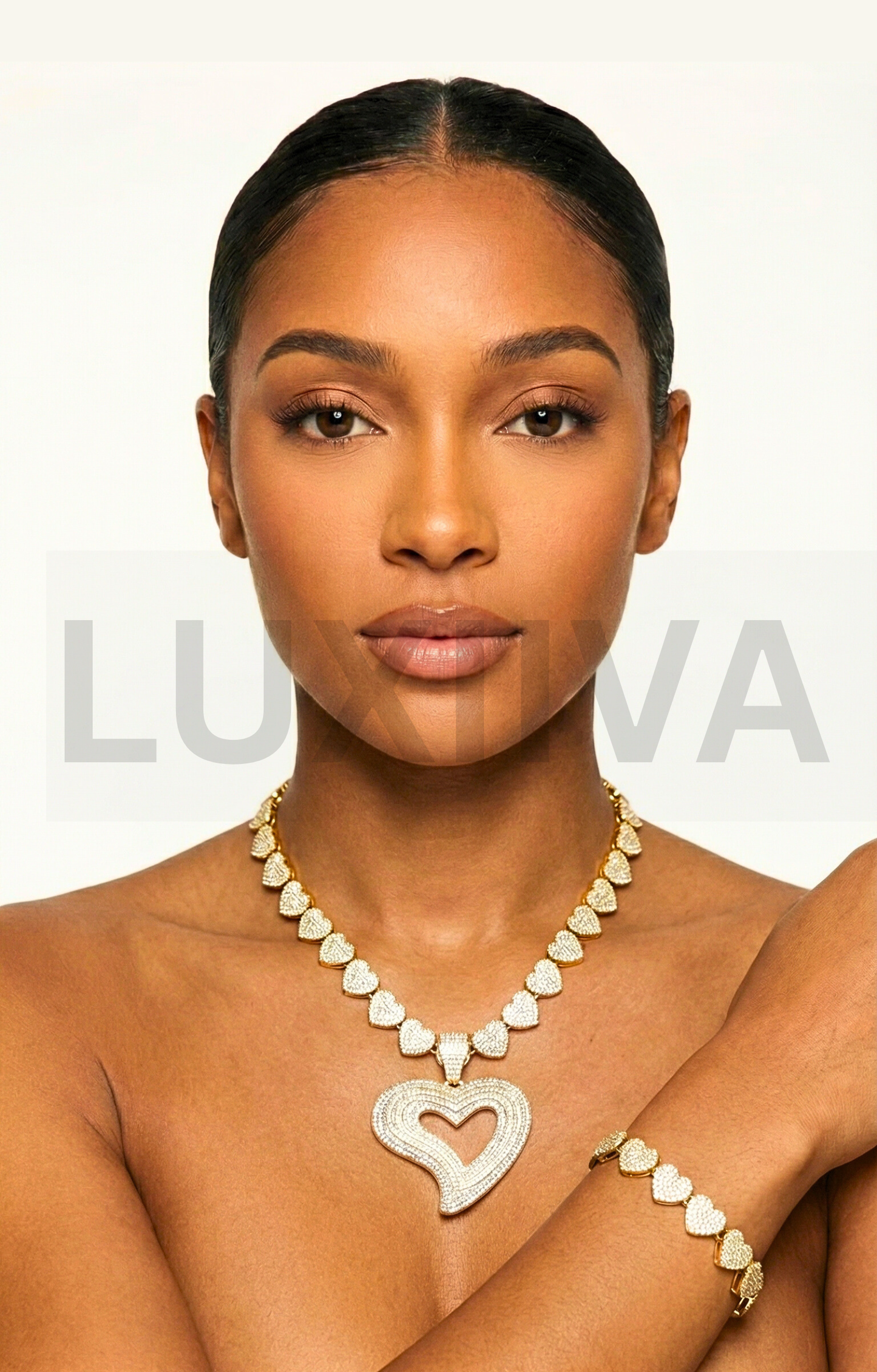 LUXIIVA® 3 PCS  HOLLOW HEART NECKLACE AND BRACELET MATCHING SET(Ready to Ship)