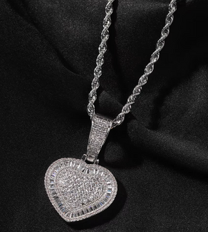 ICY BAGUETTE HEART PENDANT(Ready to Ship)