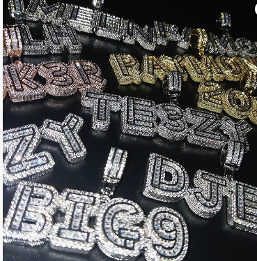 LUX DIAMOND NAME BAR