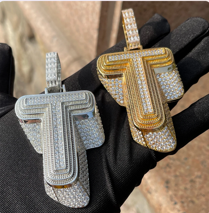 LUXIIVA® ICED OUT PERSORNALIZED PENDANT(Ready to Ship)
