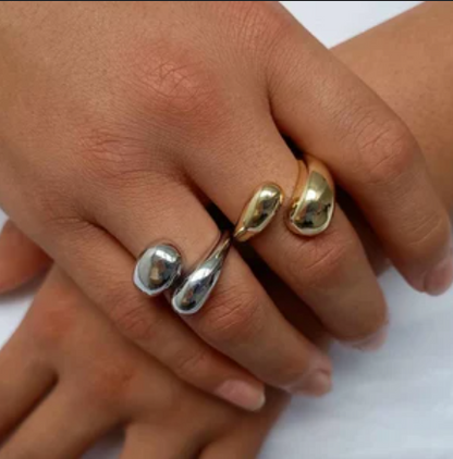 LUXIIVA® CHUNKY OPEN CROSS OVER RING