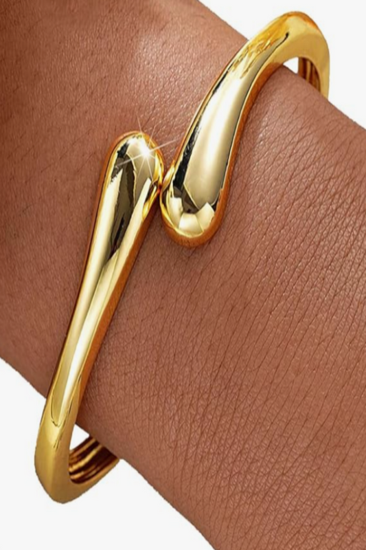 LUXIIVA® GOLD CHUNKY CUFF BRACELET (Ready to Ship)
