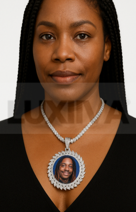LUXIIVA® LUXE CUSTOM PICTURE PENDANT