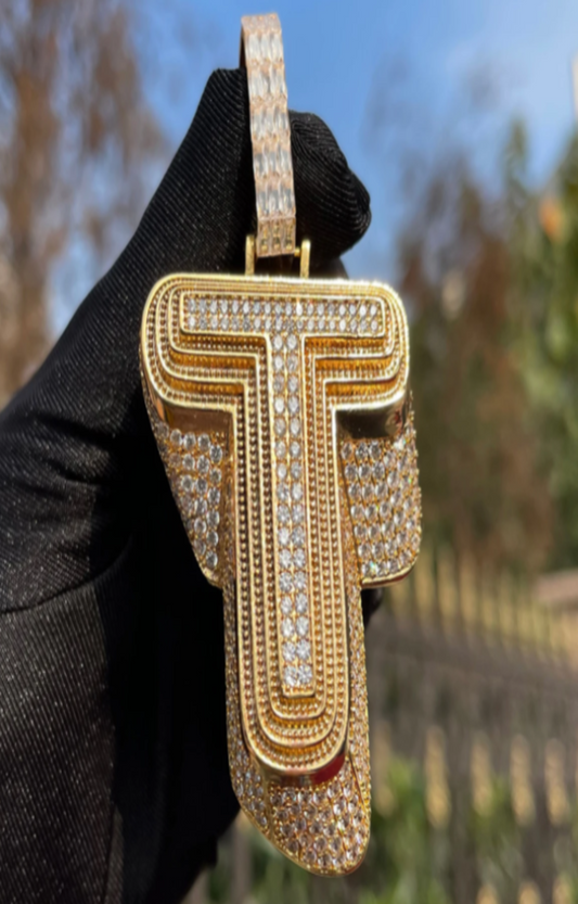 LUXIIVA® ICED OUT PERSORNALIZED PENDANT(Ready to Ship)