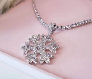 SNOWFLAKE NECKLACE(Ships Same Day)