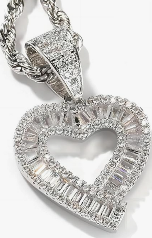 BAGUETTE HEART NECKLACE(Ready to Ship)