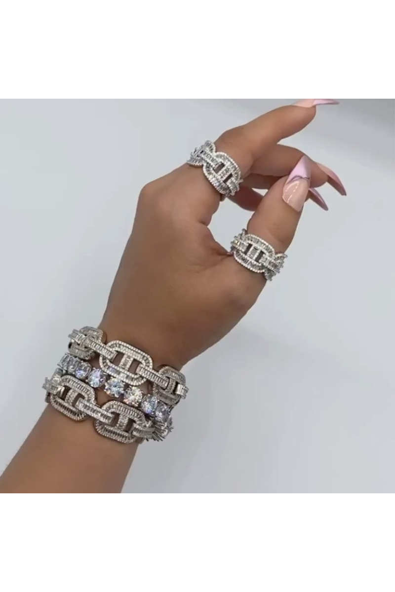 EMILY ICED OUT ETERNITY BAND RING(Ready to Ship)