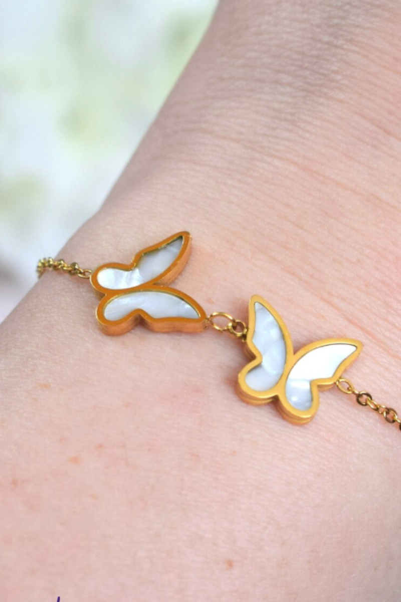 NATURAL SHELL BUTTERFLY NECKLACE(Ready to Ship)