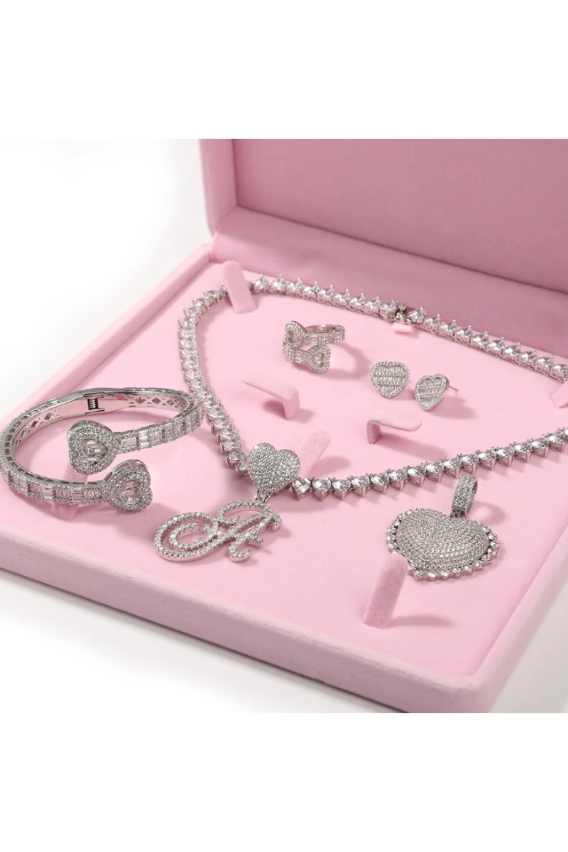 LESLIE  ICED OUT HEART JEWELRY SET (Ready to Ship)