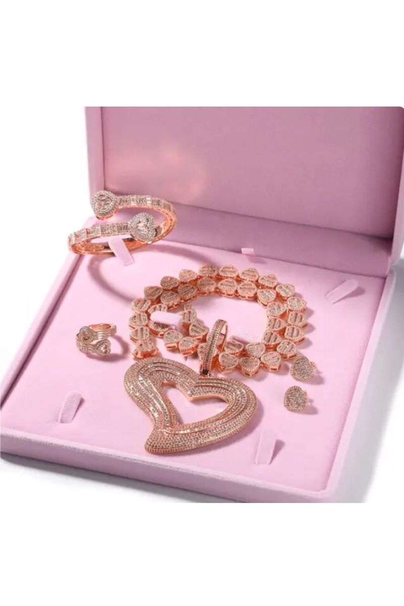 BELLA ICED  OUT HEART JEWELRY SET (Ready to Ship)