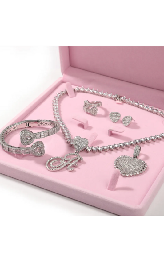 LESLIE  ICED OUT HEART JEWELRY SET (Ready to Ship)